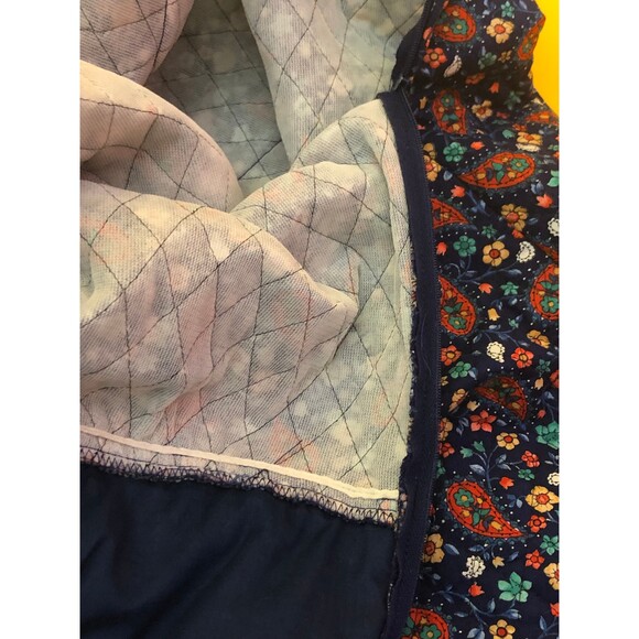 1960s-1970s LANZ Original Floral PAISLEY QUILTED. Lace Up Dress W/Pockets. XS-S - Picture 6 of 6